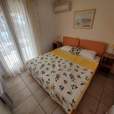 Lemoni - By The Sea With Swimming Pool And Amazing View Villa
