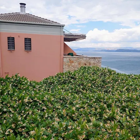 Villa Lemoni - By The Sea With Swimming Pool And Amazing View Xiropigado