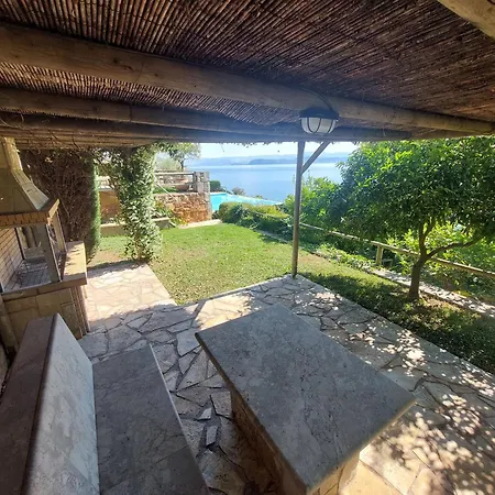 Villa Lemoni - By The Sea With Swimming Pool And Amazing View Xiropigado