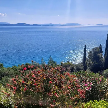 Lemoni - By The Sea With Swimming Pool And Amazing View Villa